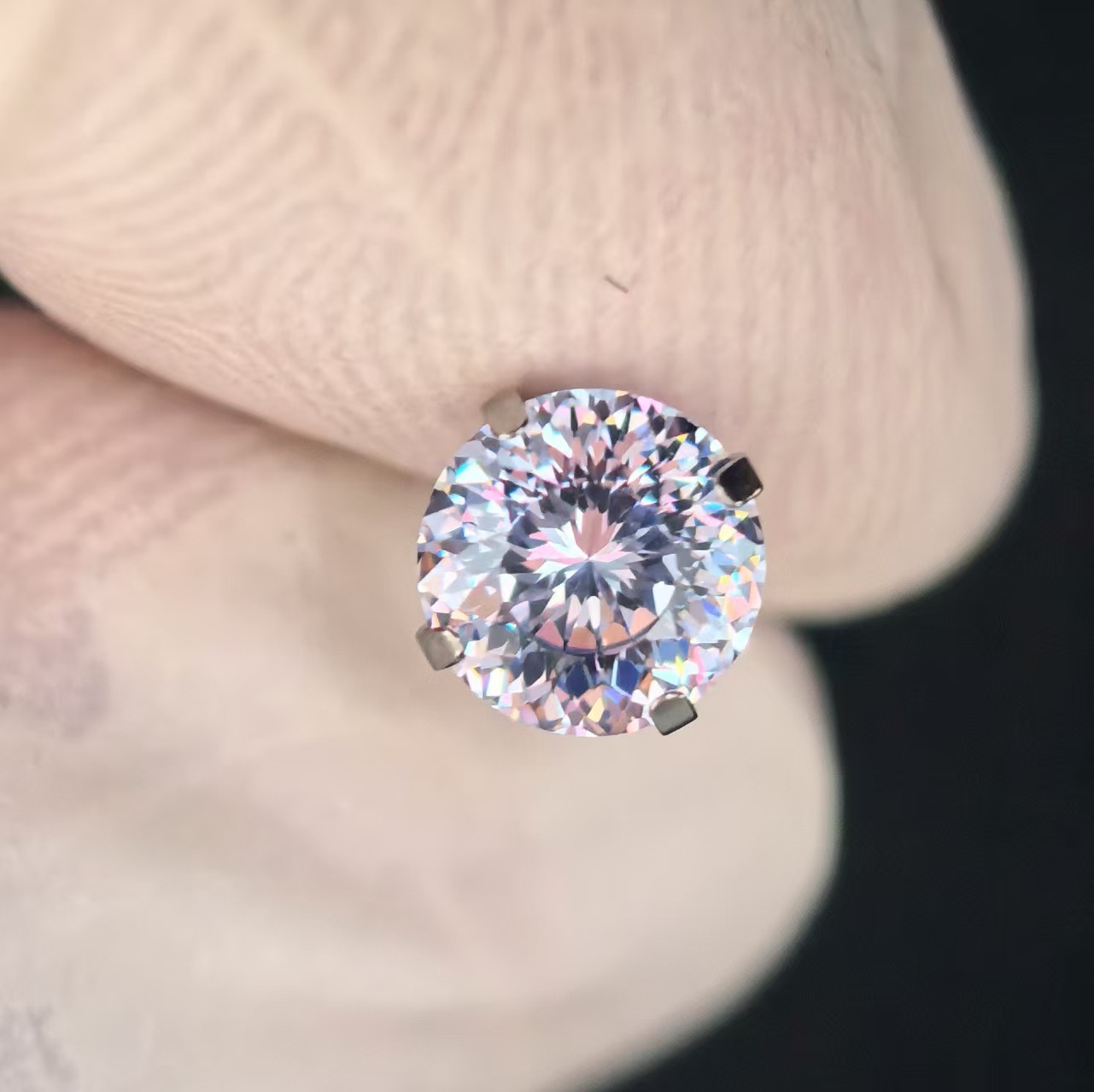 Titanium Alloy Ear Stud 鸟巢切爆闪 Cubic Zirconia Helix Cartilage Stud 圆 Jewelry 头 Accessories Ear 蜗钉 Ear 饰