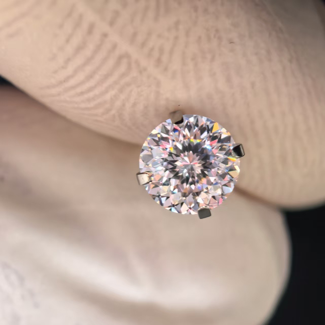 Titanium Alloy Ear Stud 鸟巢切爆闪 Cubic Zirconia Helix Cartilage Stud 圆 Jewelry 头 Accessories Ear 蜗钉 Ear 饰