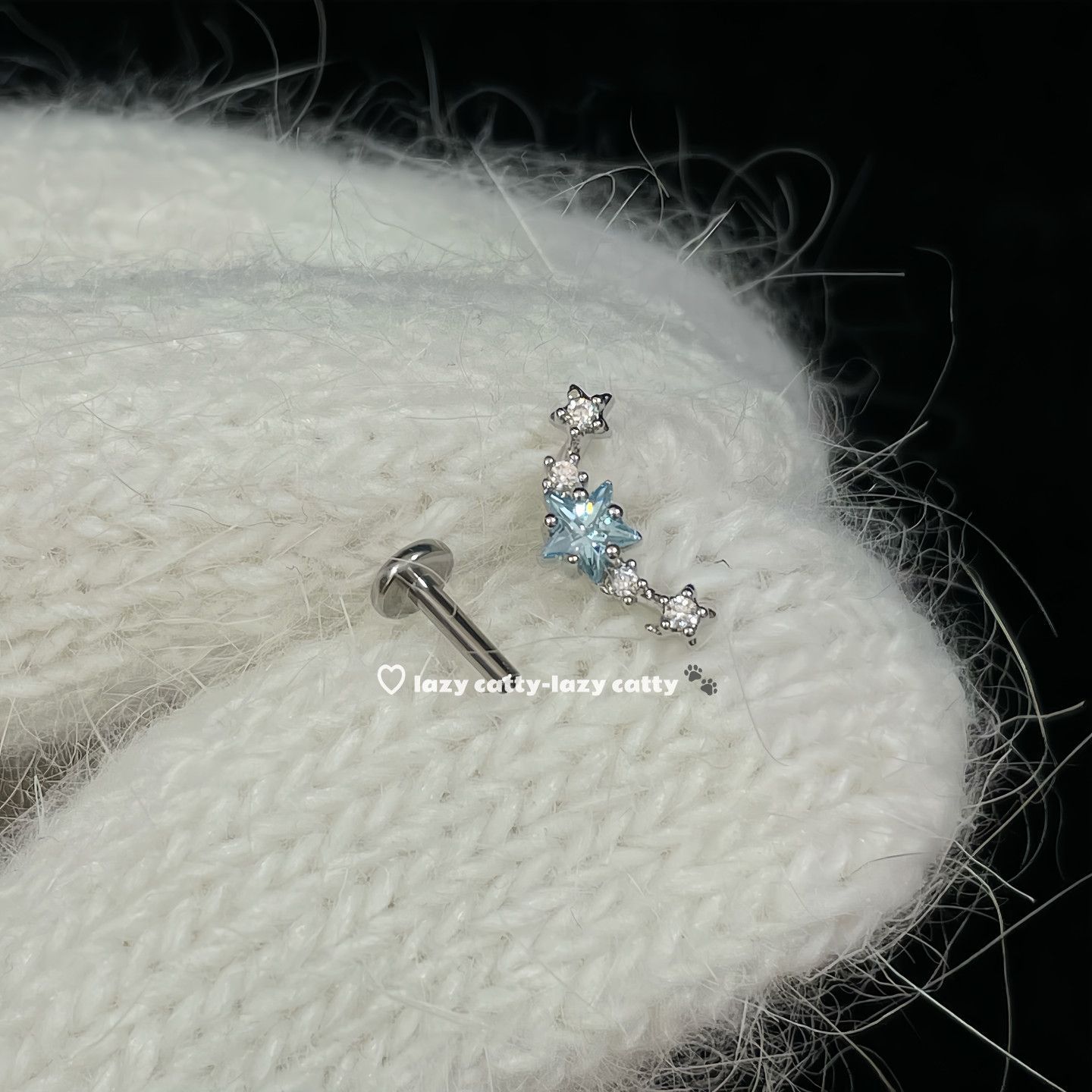 F136 Titanium Alloy Post Ear Stud Women 0.9牙口 Brass 头 Set With Cubic Zirconia 316L Steel Post Helix Cartilage Stud 超闪 Heart Ear 蜗钉 - Copper Body
