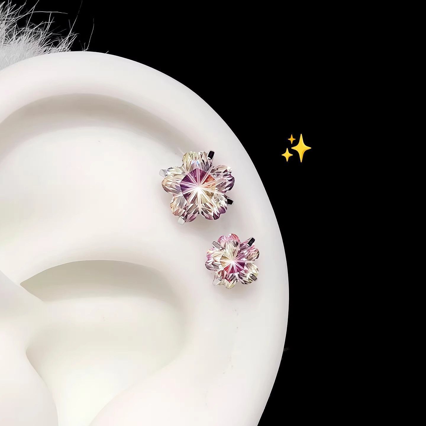 F136 Titanium Alloy Barbell 渐变樱 Flower 切 Cubic Zirconia Helix Cartilage Stud Spiral Ear Stud 可爱 Ear 蜗钉爆闪