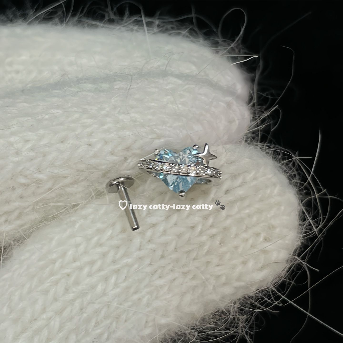 F136 Titanium Alloy Post Ear Stud Women 0.9牙口 Brass 头 Set With Cubic Zirconia 316L Steel Post Helix Cartilage Stud 超闪 Heart Ear 蜗钉 - Copper Body