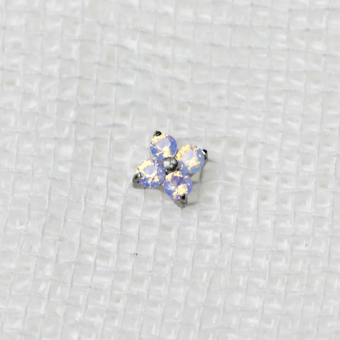 F136 Titanium Alloy 华子 Diamond 梅 Flower Helix Cartilage Stud Ear Stud 替换头 Piercing Jewelry Accessories 加工