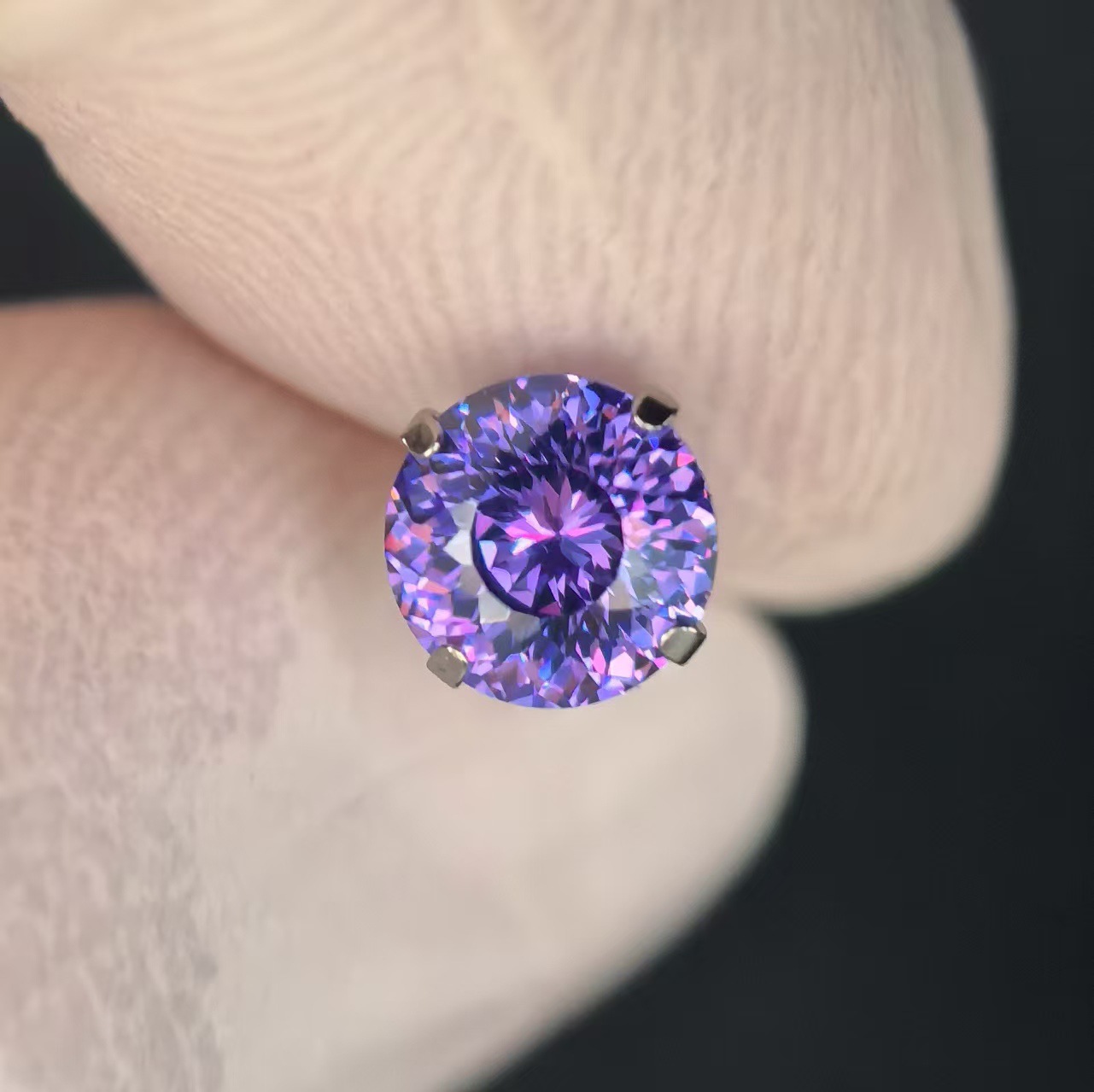 Titanium Alloy Ear Stud 鸟巢切爆闪 Cubic Zirconia Helix Cartilage Stud 圆 Jewelry 头 Accessories Ear 蜗钉 Ear 饰