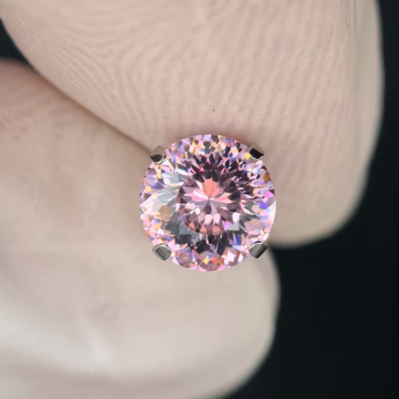 Titanium Alloy Ear Stud 鸟巢切爆闪 Cubic Zirconia Helix Cartilage Stud 圆 Jewelry 头 Accessories Ear 蜗钉 Ear 饰